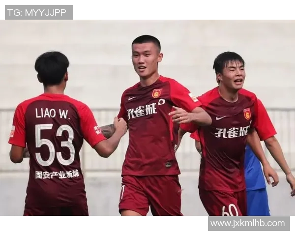 重庆足球队强势领跑挑战赛积分榜积80分展现冠军实力